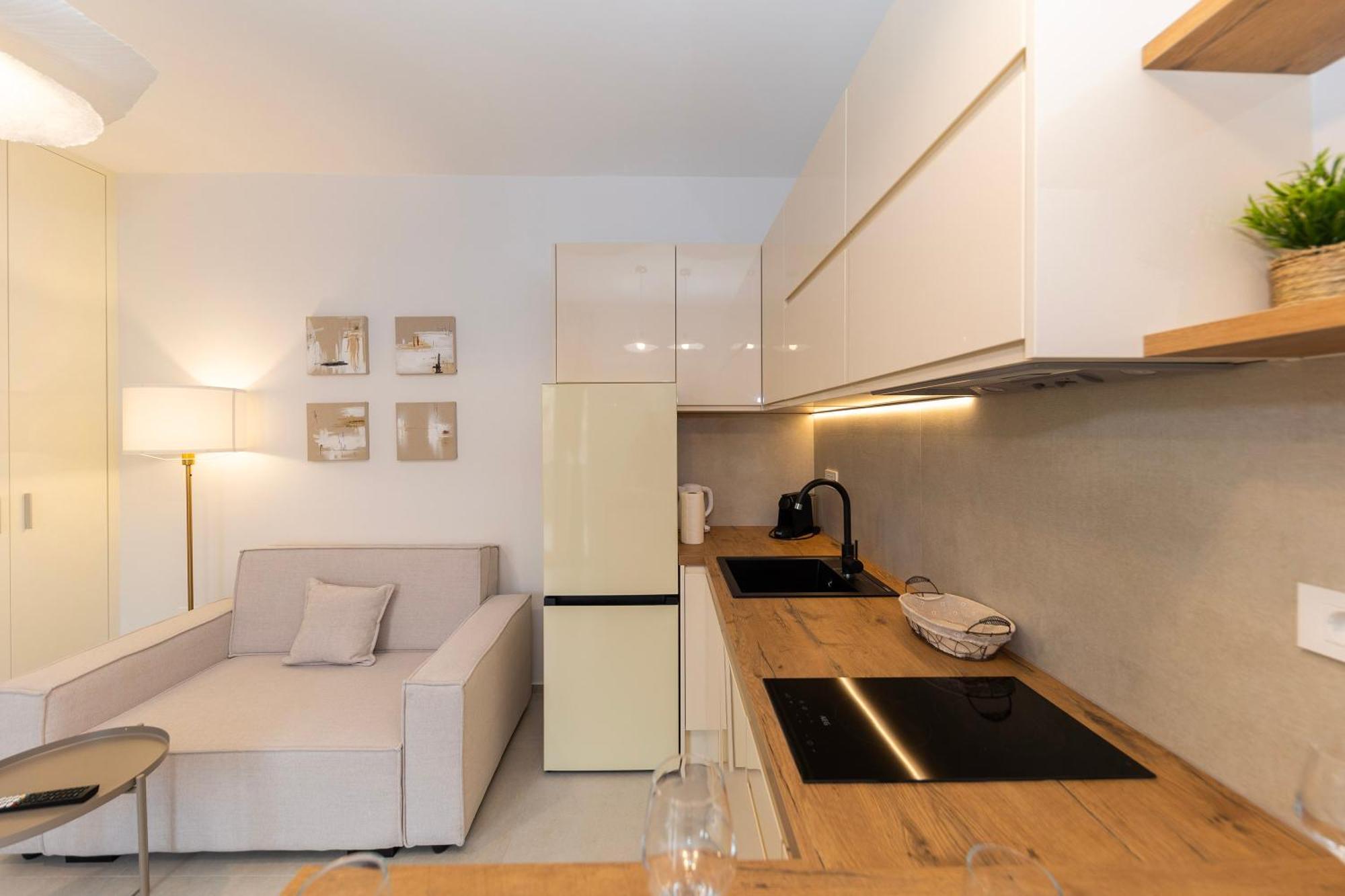 Find Your Haven In Morena Celeste Seaside Puntamika Apartments! Задар Екстериор снимка